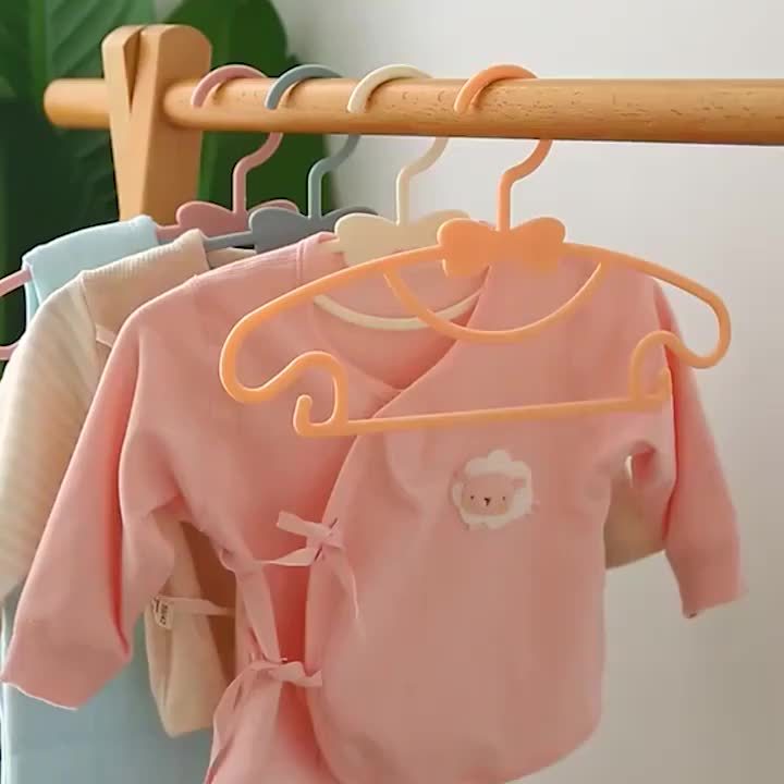 👕 40pcs Multi-Use Clothes Hangers